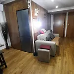 Apimonte House A *