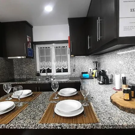 Apimonte House A Браганса