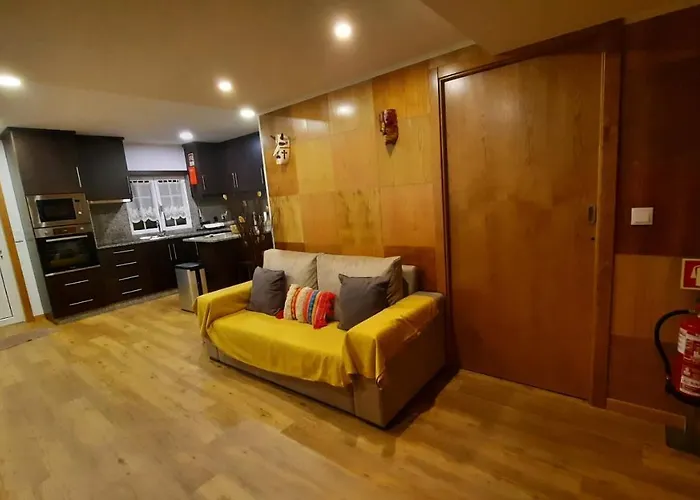 Apimonte House A بيت للعطل براغانسا