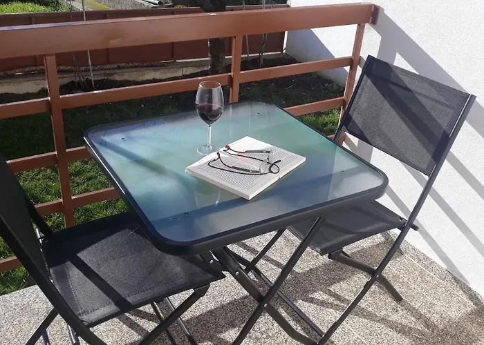 Apimonte House A بيت للعطل