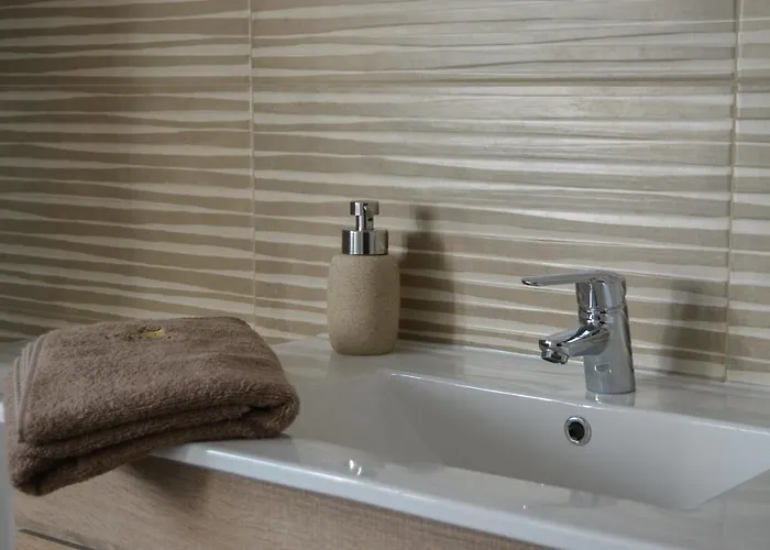 Apimonte House A * براغانسا