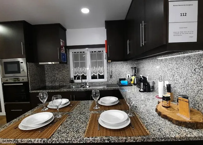 Apimonte House A براغانسا